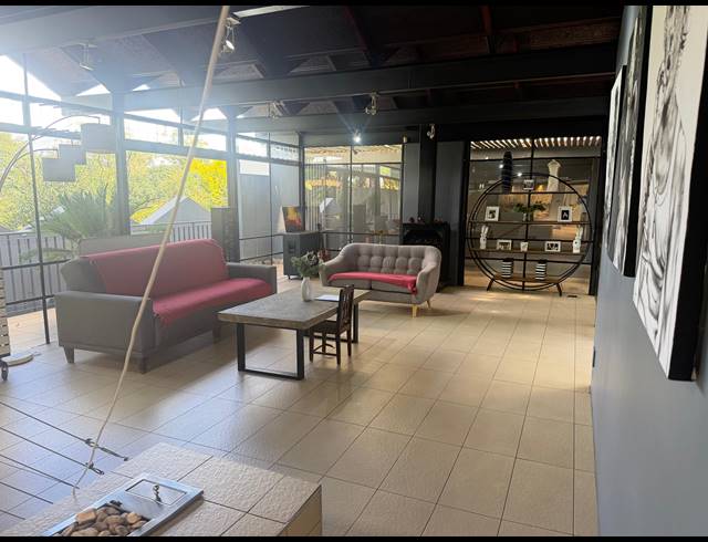 6 BEDROOM HOUSE FOR SALE IN LYNNWOOD MANOR